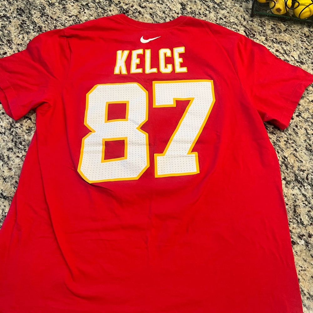 EUC-  Nike Mens XL Kansas Chiefs Travis Kelce T-Shirt.
